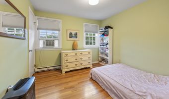 745 Rustic Ln, Cheshire, CT 06410