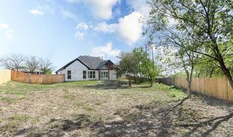 204 Oakdale Dr, Aledo, TX 76108