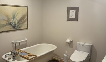 6531 5 Mile Point Rd, Allouez, MI 49805