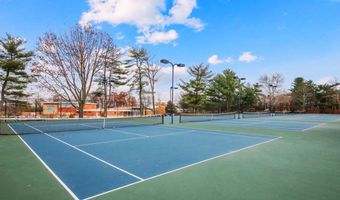 3050 S BUCHANAN St S A2, Arlington, VA 22206