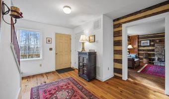 705 BEAUREGARD Dr, Basye, VA 22810