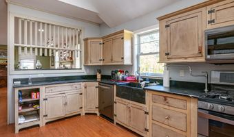 700 FABERS Rd, Reading, PA 19606