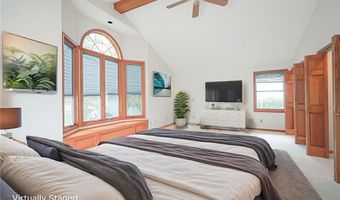 100 W Maplemere Rd, Amherst, NY 14221