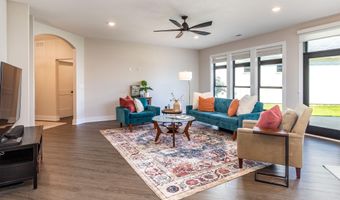 2930 Green Hills Dr, Ames, IA 50014