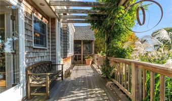 27 W Willow Ln, Charlestown, RI 02813