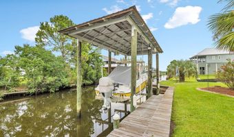 118 Edith Dr, Bay St. Louis, MS 39520