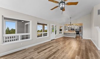 15263 OCEANVIEW Dr, Brookings, OR 97415