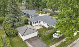 1529 CLARK St, Algoma, WI 54201