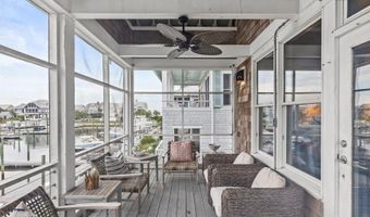 41 Transom Row, Bald Head Island, NC 28461