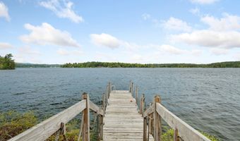 122 Pipers Pt, Alton, NH 03809