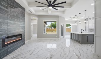 151 N 9th St, Aransas Pass, TX 78336