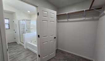 1704 Tenen Pass Dr, Benson, AZ 85602