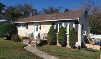 56 Benjoe Dr, Amityville, NY 11701