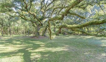 1250 Old Spanish Trail Trl, Bay St. Louis, MS 39520