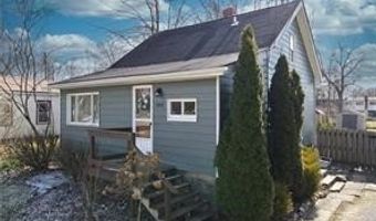 1015 Moneta Ave, Aurora, OH 44202