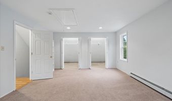 240 Sandown Rd, Chester, NH 03036