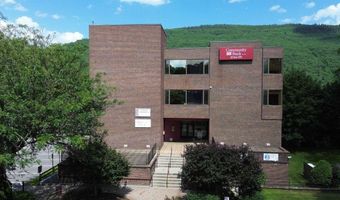201-205 Main St, Brattleboro, VT 05301