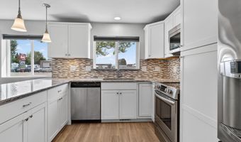 3795 E Sunnyside Rd, Ammon, ID 83406