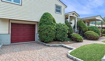 4 Butterworth Rd, Beverly, MA 01915