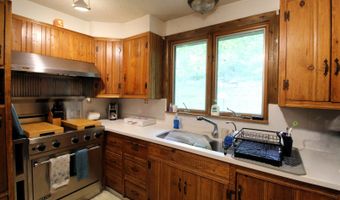 1843 N River Rd, Algonquin, IL 60102