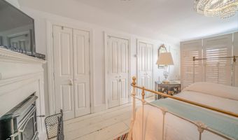 18 Waldo Ave, Belfast, ME 04915
