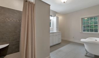 4 Colton Ln, Center Harbor, NH 03226