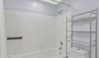 44152 NATALIE Ter 201, Ashburn, VA 20147