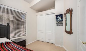 1587 W Kesler Ln, Chandler, AZ 85224