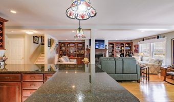130 Bayside Dr, Belfast, ME 04915
