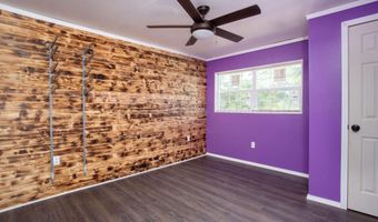 224 E WILLOW CREEK Dr, Amarillo, TX 79108