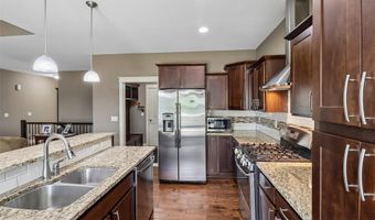 2006 NW 19th Ct, Ankeny, IA 50023