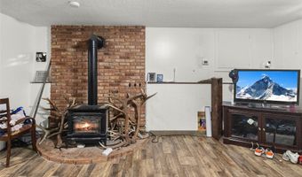 228 Lake Hills Ct, Bigfork, MT 59911