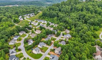 24 Yorktown Cir, Arden, NC 28704