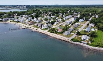 3 Onondega Rd, Narragansett, RI 02882
