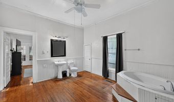 304 Blackmon St N, Camden, SC 29020