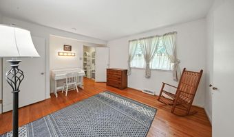 10 CAREY, Ambler, PA 19002
