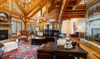 300 Eagle Point Dr, Albany, KY 42602