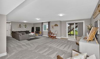 4116 NW Applewood St, Ankeny, IA 50023