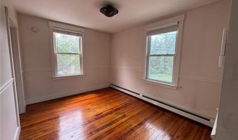 38 Freebody St 208, Newport, RI 02840