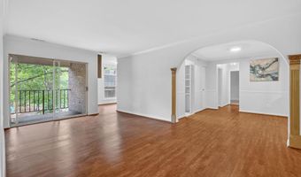 3330 WOODBURN VILLAGE Dr 33, Annandale, VA 22003