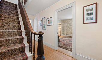 89 Parkview Ave, Bangor, ME 04401