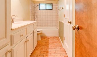 3808 N Markwell Ave, Bethany, OK 73008