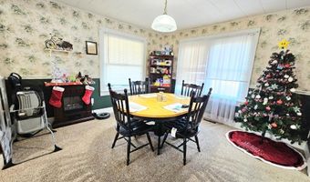 145 W 19TH St, Baxter Springs, KS 66713