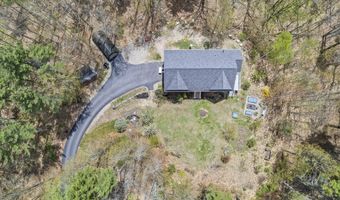 80 Maple St, Acton, ME 04001