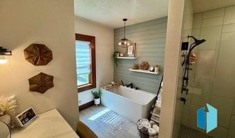 111 S 6Th St, Beresford, SD 57004