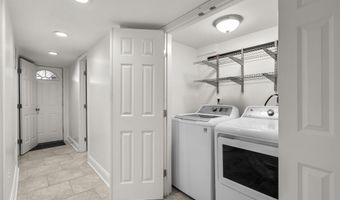 925 DECATUR St NW, Washington, DC 20011