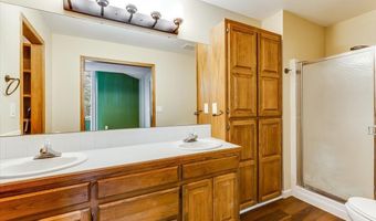 444 Greenvalley Dr, Andover, KS 67002
