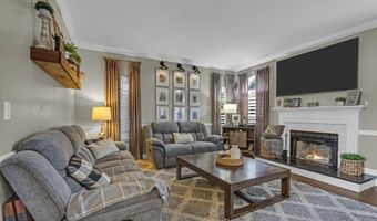 6 Surle Ct, Bayville, NJ 08721