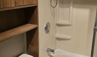 131 Veeder Ln, Bayville, NJ 08721