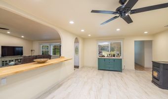 8924 E Black Bear Rd, Athol, ID 83801